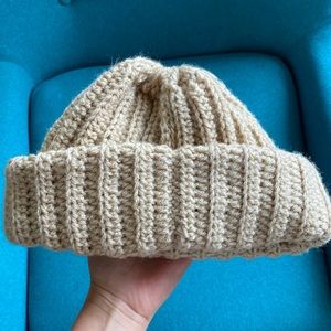 Vintage Tan fisherman crocheted beanie